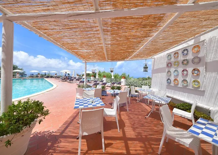 فندق PARADISO TERME RESORT & SPA ايسكيا