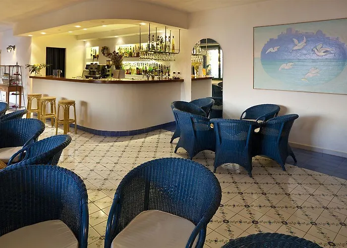 PARADISO TERME RESORT & SPA فندق ايسكيا
