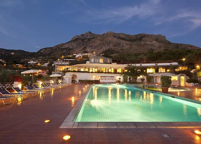 PARADISO TERME RESORT & SPA فندق 4*