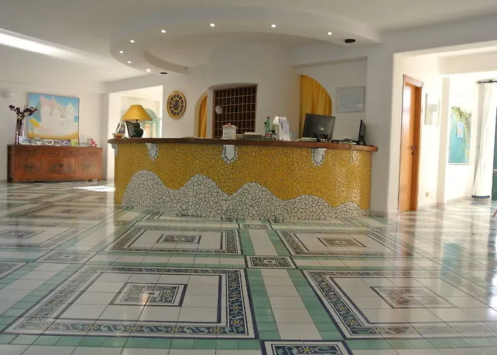 PARADISO TERME RESORT & SPA فندق